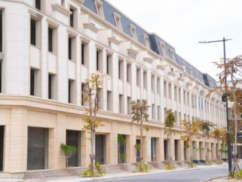 can-lien-ke-shophouse-4,5-tang-regal-legend-quang-binh-lk1-lk2