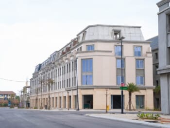 can-lien-ke-shophouse-4,5-tang-regal-legend-quang-binh-lk1-lk2