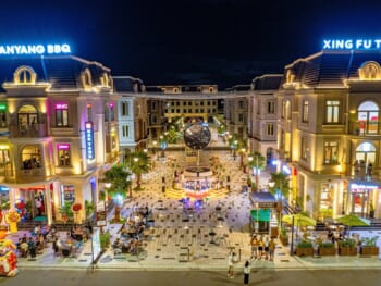 tien-ich-nha-hang-lau-nuong-han-yang-han-quoc-thuoc-regal-legend-quang-binh