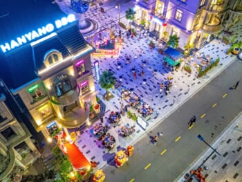 tien-ich-nha-hang-lau-nuong-han-yang-han-quoc-thuoc-regal-legend-quang-binh